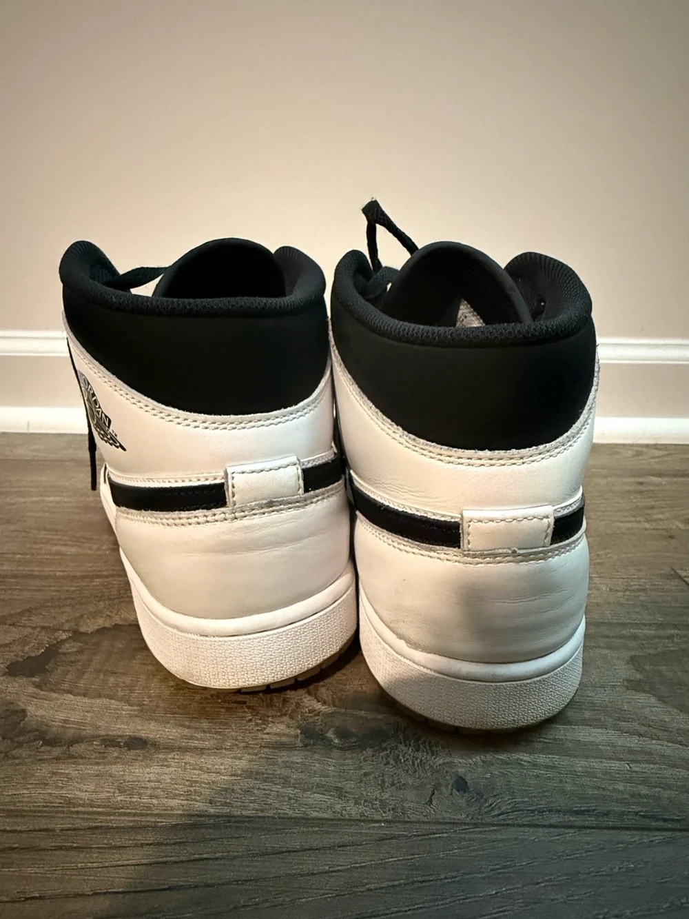 Air Jordan 1 Mid ‘Diamond’